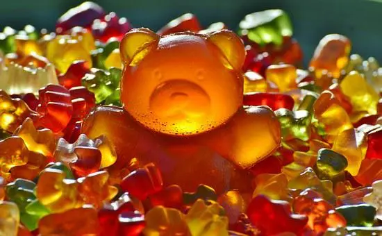 5 Crucial Questions You Should Ask The Vendor Before Purchasing CBD Gummies