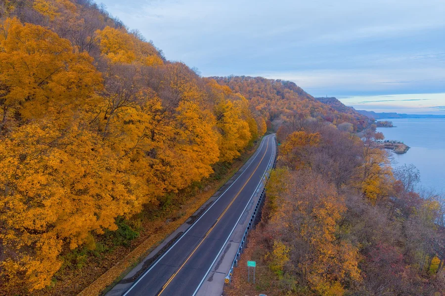 Mississippi River Scenic Road Scenic road running along the Mississippi River valley bluffs