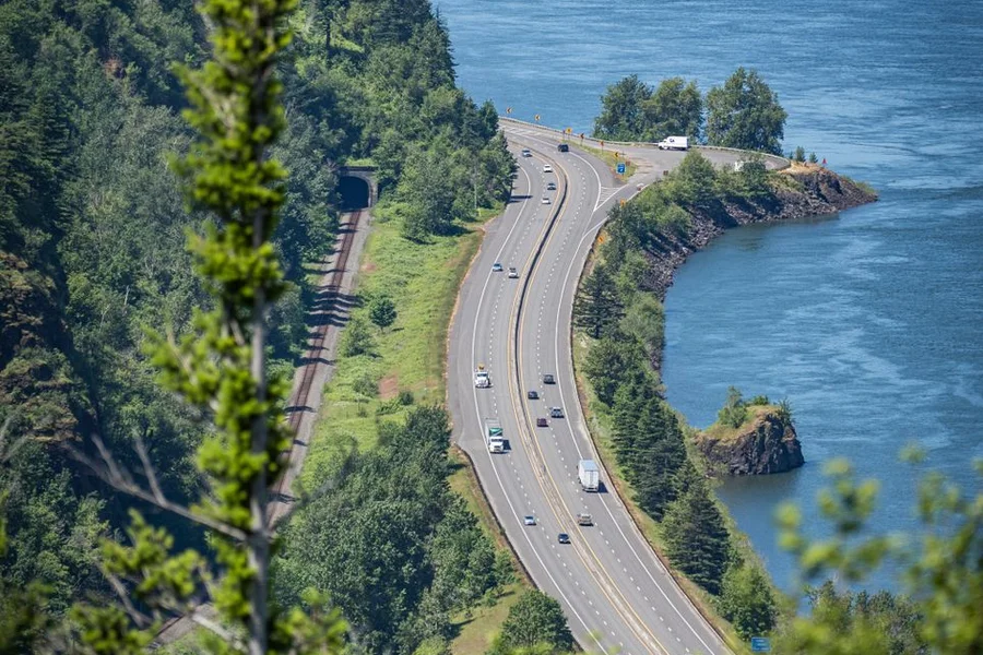 Vancouver to Seattle Drive: Routes, Border Crossings & Tips