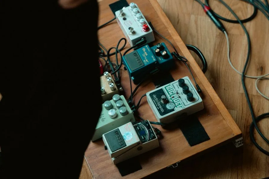 Sustain Pedal Guitar Guide: Compressors, Freeze & Infinite Hold